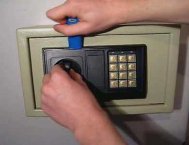 静安24小时上门开锁公司