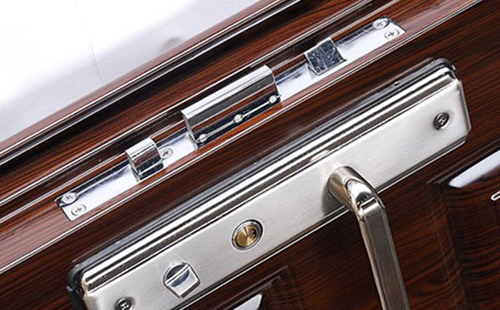 静安24小时上门开锁公司