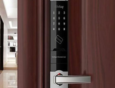 静安24小时上门开锁公司