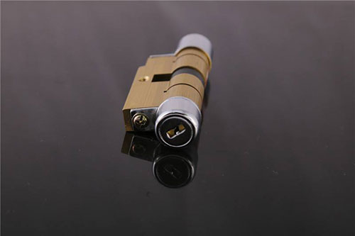 静安24小时上门开锁公司